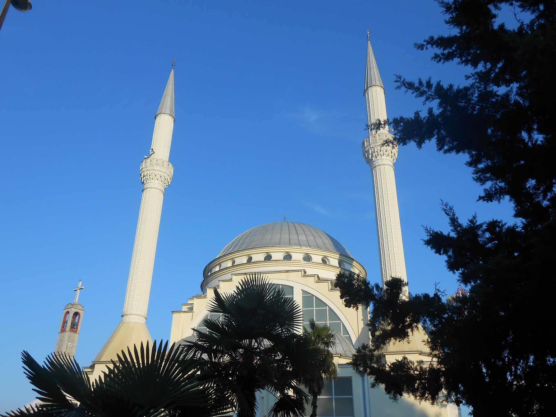 AKDOĞAN CAMİİ